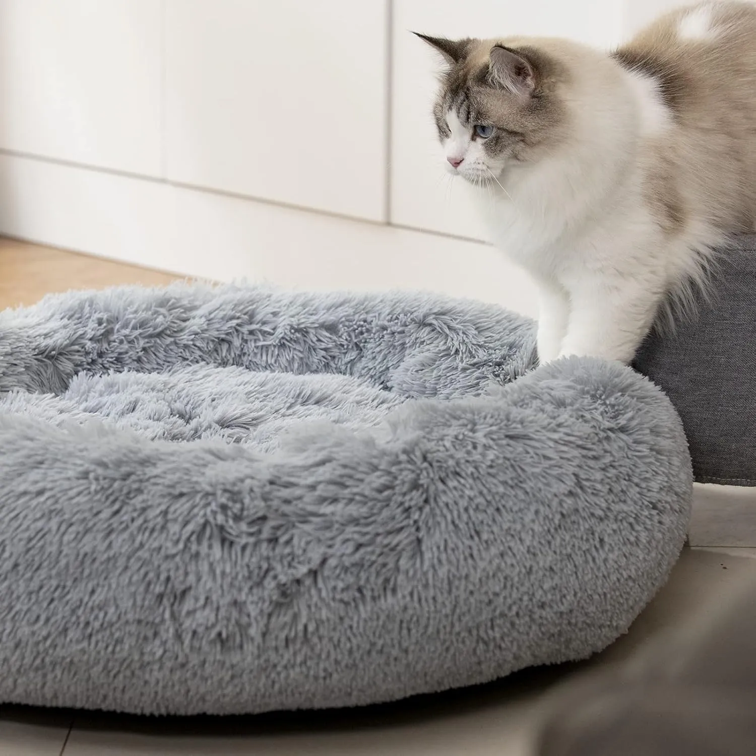 Anti Anxiety Round Fluffy Plush Faux Fur Warm Washable Dog Bed & Cat Bed, Original Bed for Small Medium Large Pets,Used to Relieve Joints and Improve Sleep20"/24"/27'' (20", Light Grey)