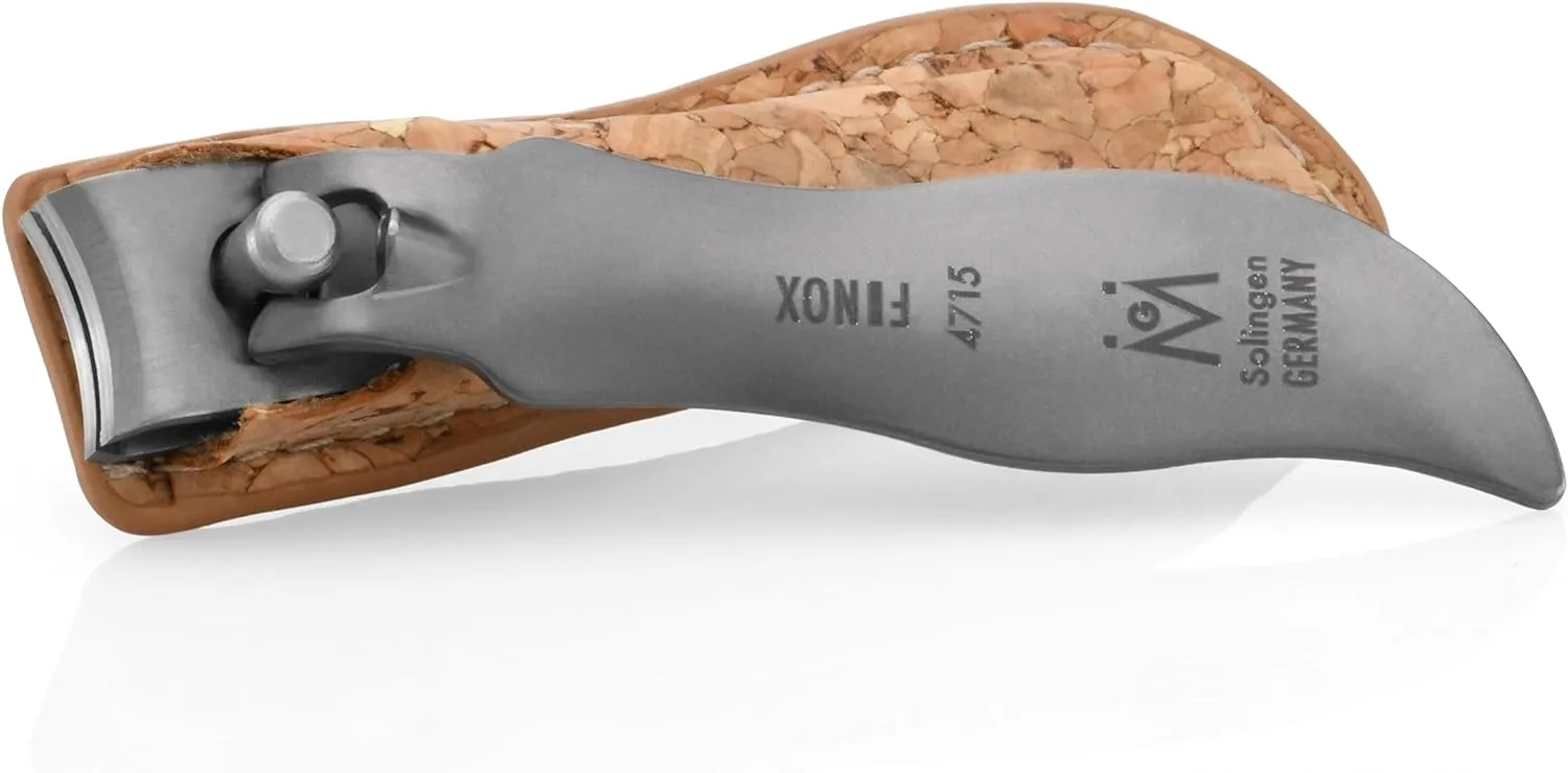 GERMANIKURE Small nail clipper with cork case