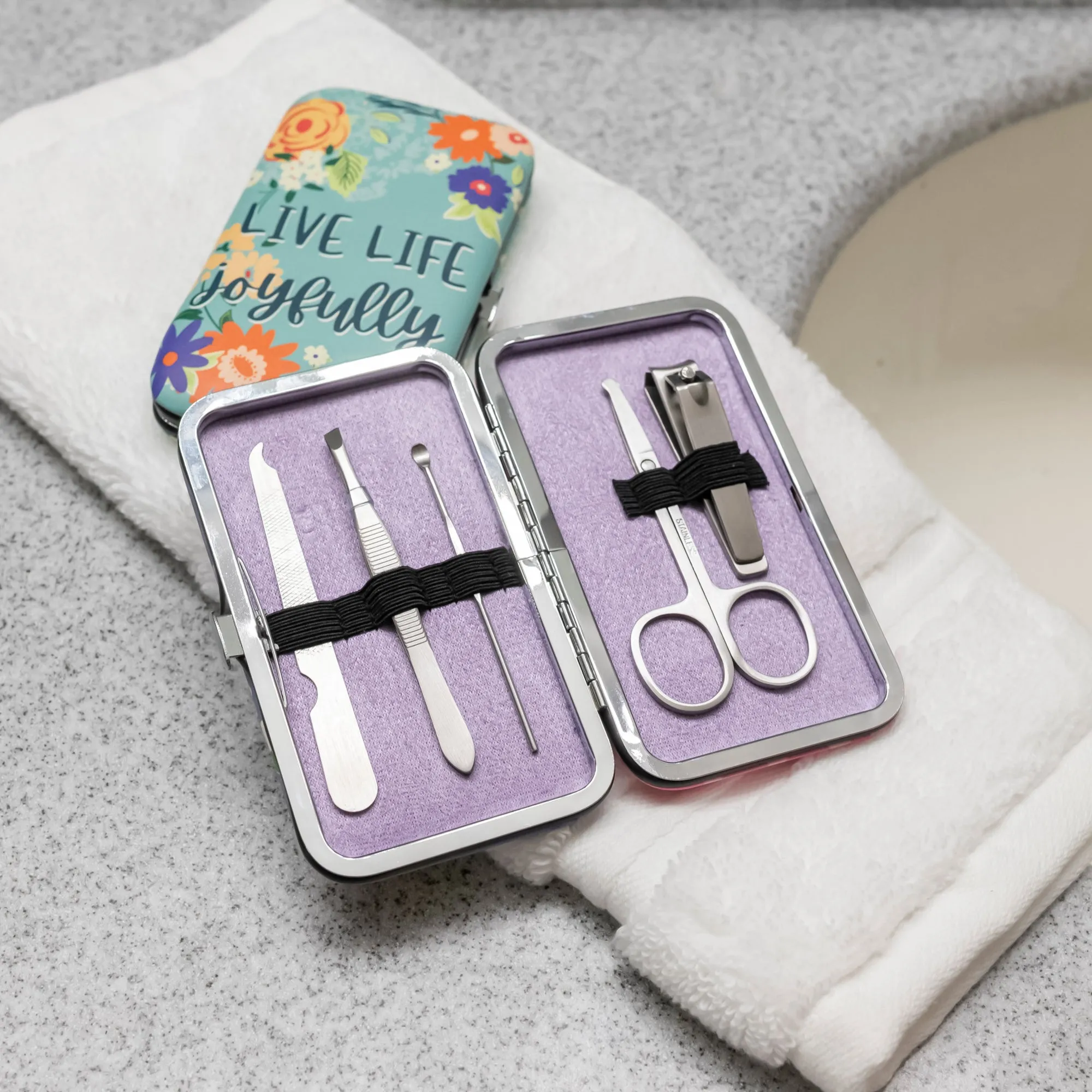 Manicure Set: It's All Good